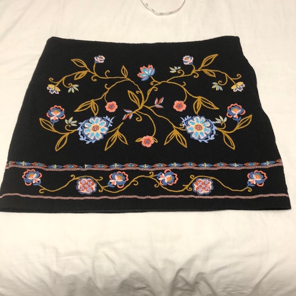 LOFT Dresses & Skirts - Loft | embroidered floral skirt